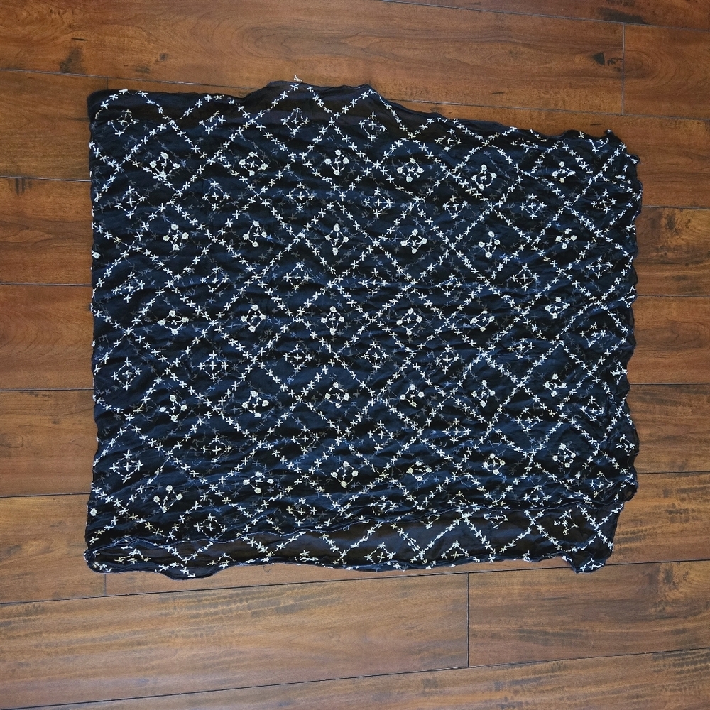 Women's Black White Full Mirror Work Embroidered Long Soft Wrap Shawl Scarf - Picture 5 of 7